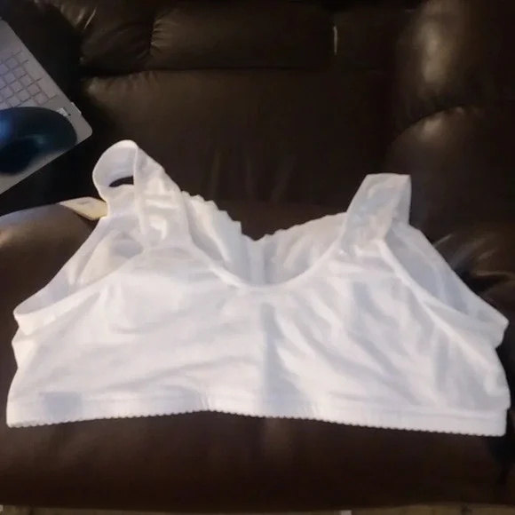 NWT Front Snap Bra - Size 32B - Picture 5 of 8